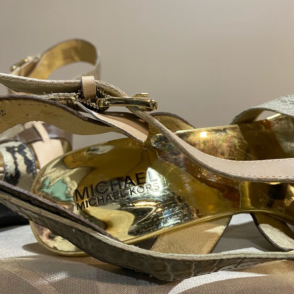 Sandals - Picture 5 of 6